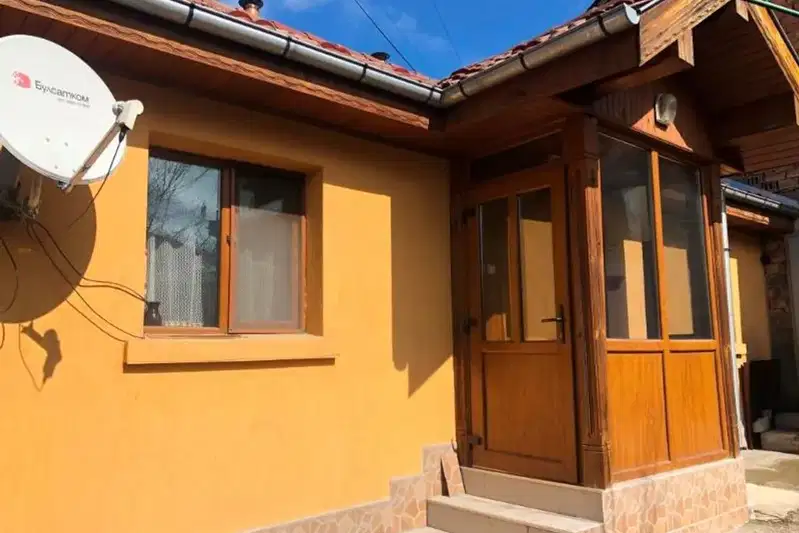 Industrial Building in Gabrovo, Centyr