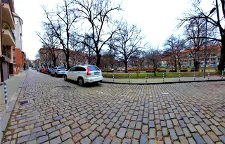 Промишлена сграда в София, Център