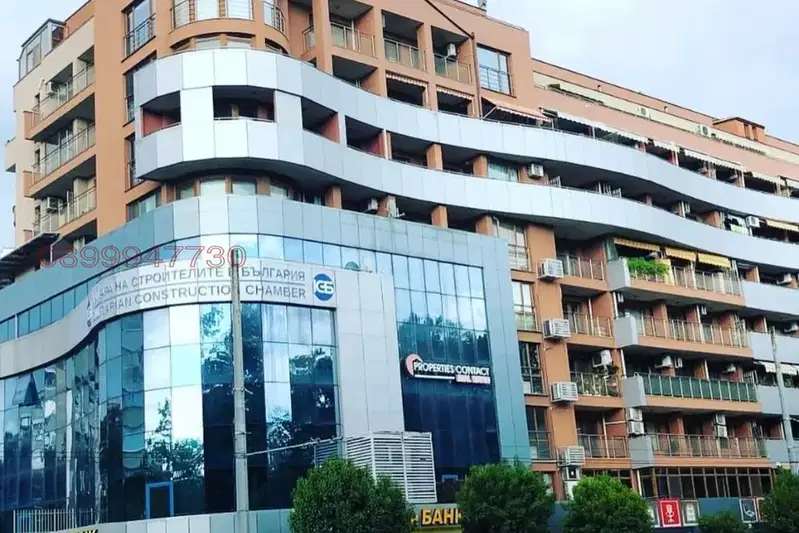 Industrial Building in Burgas, Centyr