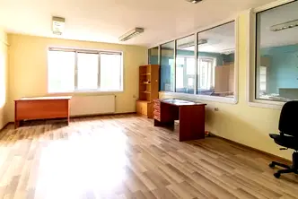 Промишлена сграда в Сливен, Център