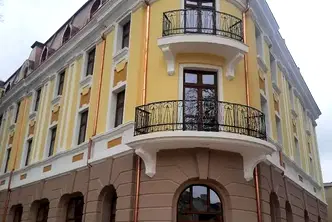 Промишлена сграда в Добрич, Център