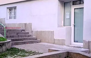 Промишлена сграда в Шумен, Център