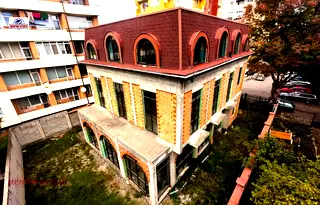 Промишлена сграда в Перник, Център