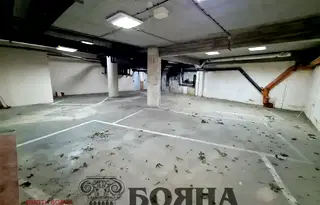 Промишлена сграда в Русе, Център
