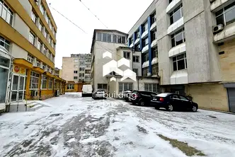 Промишлена сграда в Добрич, Център