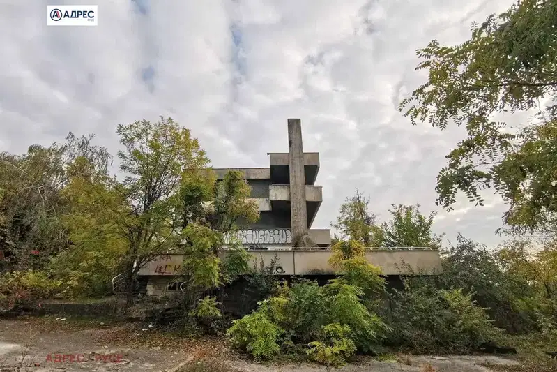 Industrial Building in Ruse, Dolapite