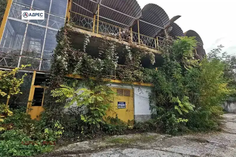 Industrial Building in Ruse, Dolapite
