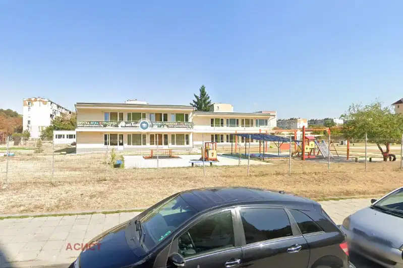 Industrial Building in Sofiya, Drujba 1