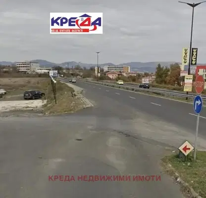 Снимка 4 — Промишлена сграда в Кърджали, Гледка