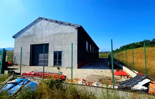 Промишлена сграда в Кърджали, Гледка