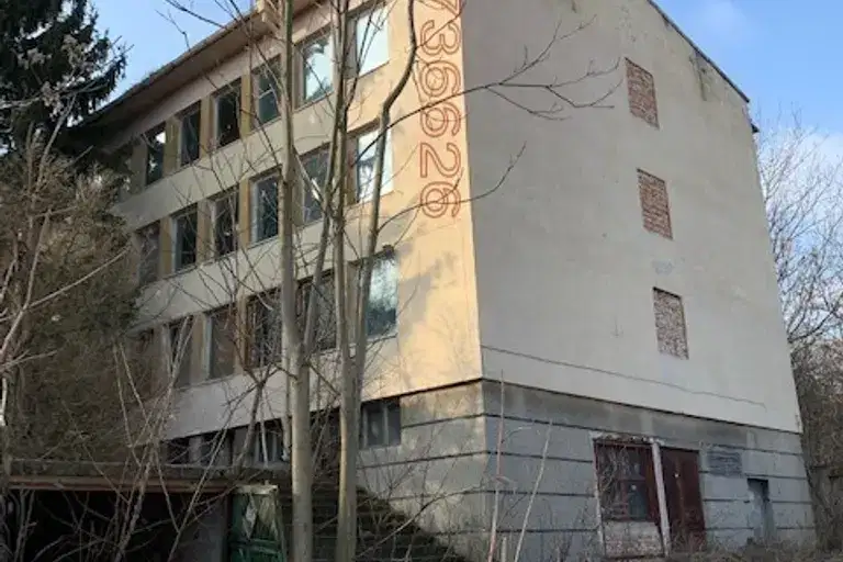 Industrial Building in Pleven, Industrialna Zona