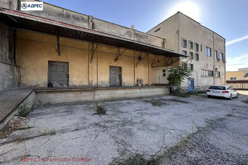 Industrial Building in Pleven, Industrialna Zona