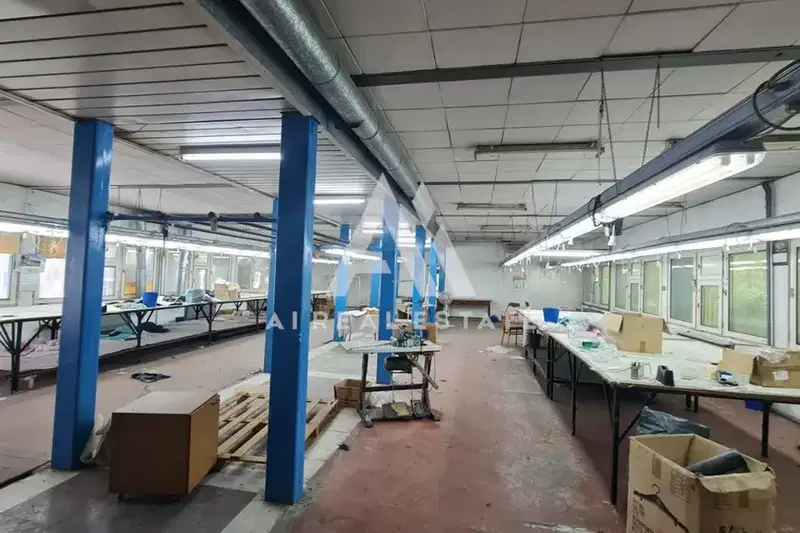 Industrial Building in Pleven, Industrialna Zona