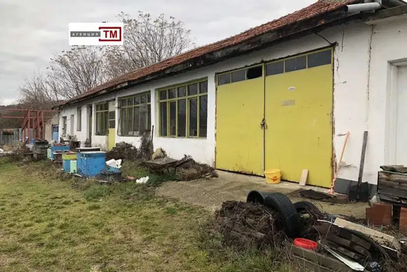 Промишлена сграда в Стара Загора, Железник - център