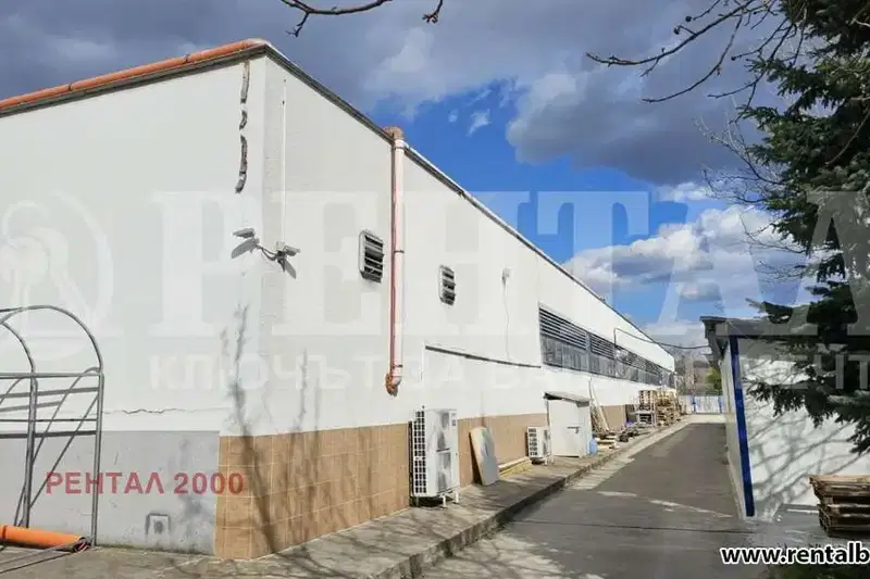 Industrial Building in Plovdiv, Kyuchuk Parij
