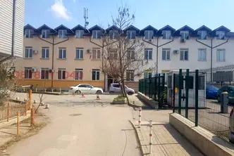 Промишлена сграда в София, Летище София