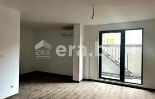 Промишлена сграда във Варна, Левски 1