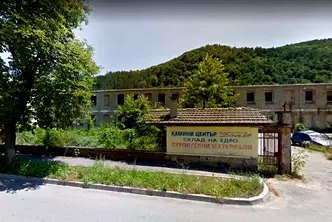 Промишлена сграда в Габрово, Лисец