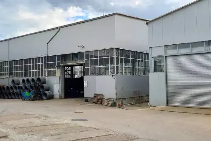 Industrial Building in Sofiya, Lyulin 1