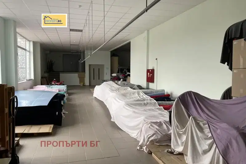 Промишлена сграда в Плевен, Мара Денчева