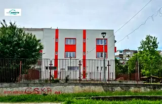 Промишлена сграда в Ловеч, Младост