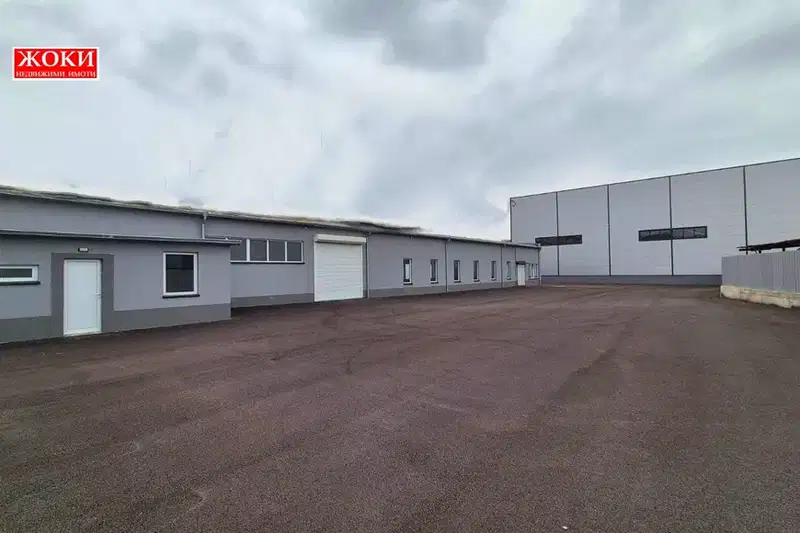 Industrial Building in Pernik, Moshino