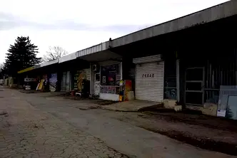 Промишлена сграда в Шумен, Промишлена зона
