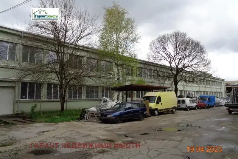Промишлена сграда в Габрово, Промишлена зона