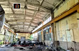 Промишлена сграда във Враца, Промишлена зона