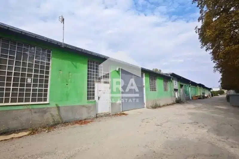 Industrial Building in Tyrgovishte, Promishlena Zona