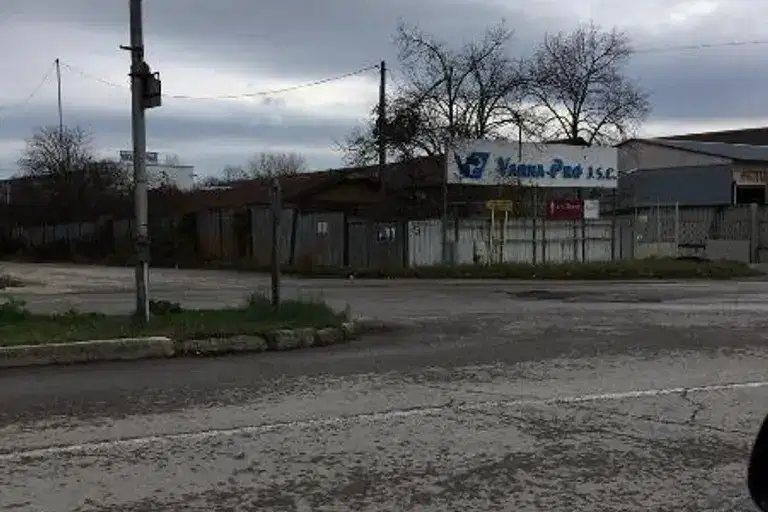 Промишлена сграда в Търговище, Промишлена зона