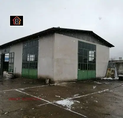 Снимка 3 — Промишлена сграда във Враца, Промишлена зона - Изток