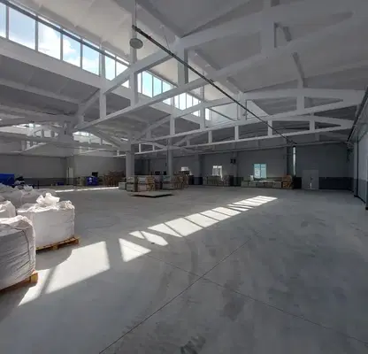 Photo 2 — Industrial Building in Kyrdjali, Promishlena Zona - Yug
