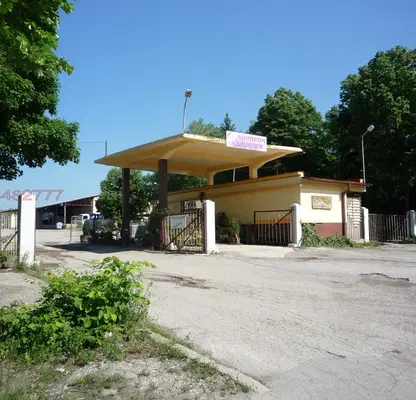 Снимка 3 — Промишлена сграда в Раз, Промишлена зона - Запад