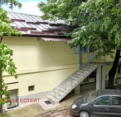 Снимка 2 — Промишлена сграда в Русе, Родина 1