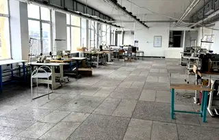Промишлена сграда в Плевен, Широк център