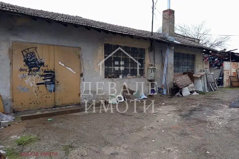 Industrial Building in Ruse, Shirok Centyr
