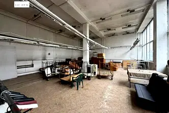 Промишлена сграда в София, Толстой