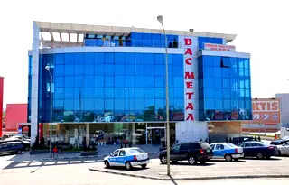 Промишлена сграда в София, Враждебна