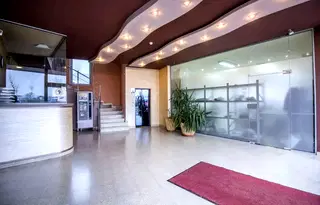 Промишлена сграда в София, Враждебна