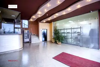 Промишлена сграда в София, Враждебна