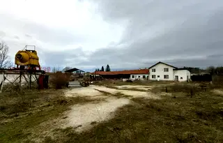 Промишлена сграда в Благоевград, Разлог