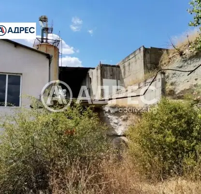 Photo 3 — Industrial Building in Blagoevgrad, Sandanski