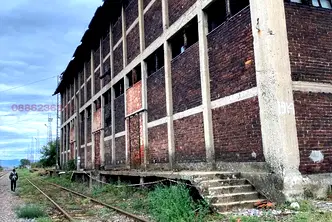 Промишлена сграда в Бургас, Карнобат
