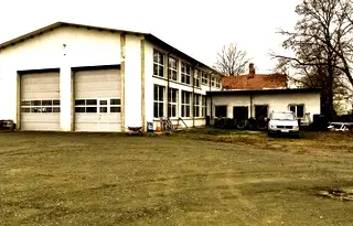 Промишлена сграда в Бургас, Карнобат