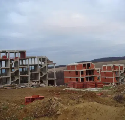 Снимка 3 — Промишлена сграда в Бургас, Обзор
