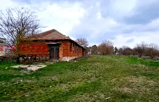 Промишлена сграда в Добрич, с. Гурково