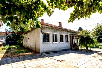 Промишлена сграда в Габрово, Севлиево