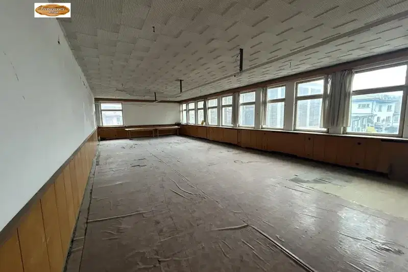 Industrial Building in Oblast Gabrovo, Tryavna