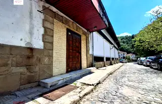 Промишлена сграда в Габрово, Трявна